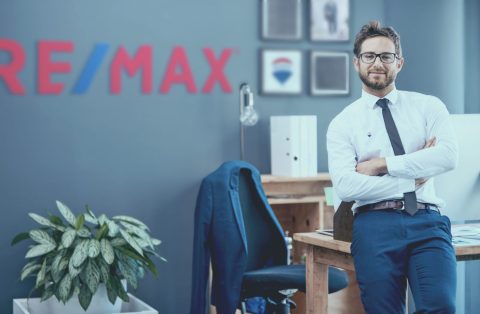 RE/MAX Experience - Inmobiliaria